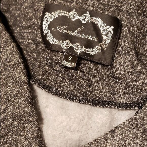 Ambiance small jacket coat - Picture 2 of 8